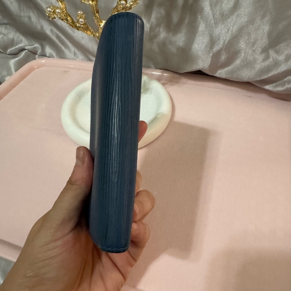 Louis Vuitton Epi Porte Monnaie Viennois Wallet - Picture 5 of 11